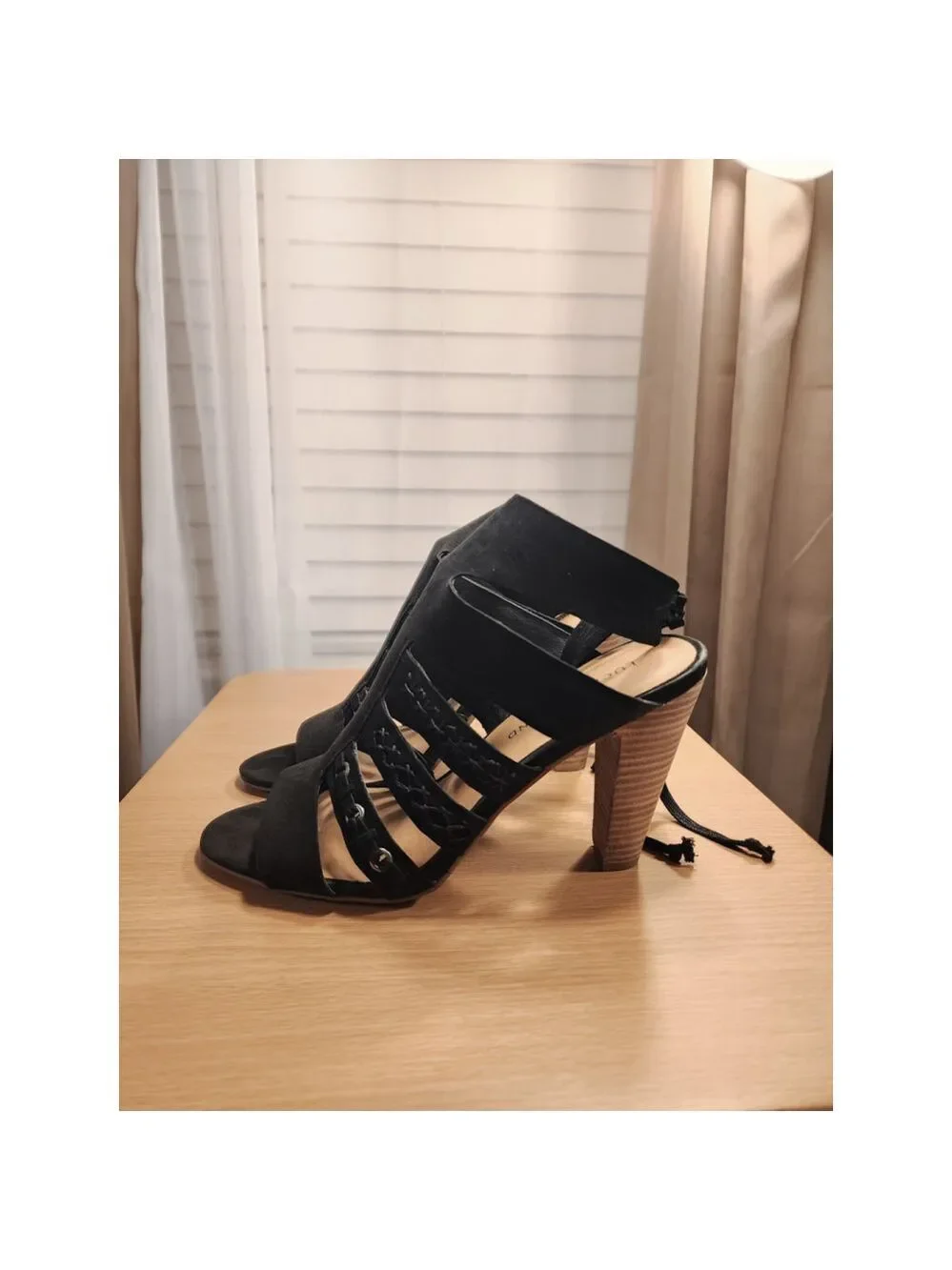 Lucky Brand Suede LEATHER Embroidered Block Heel Sandal Booties sz 9.5 M BLACK